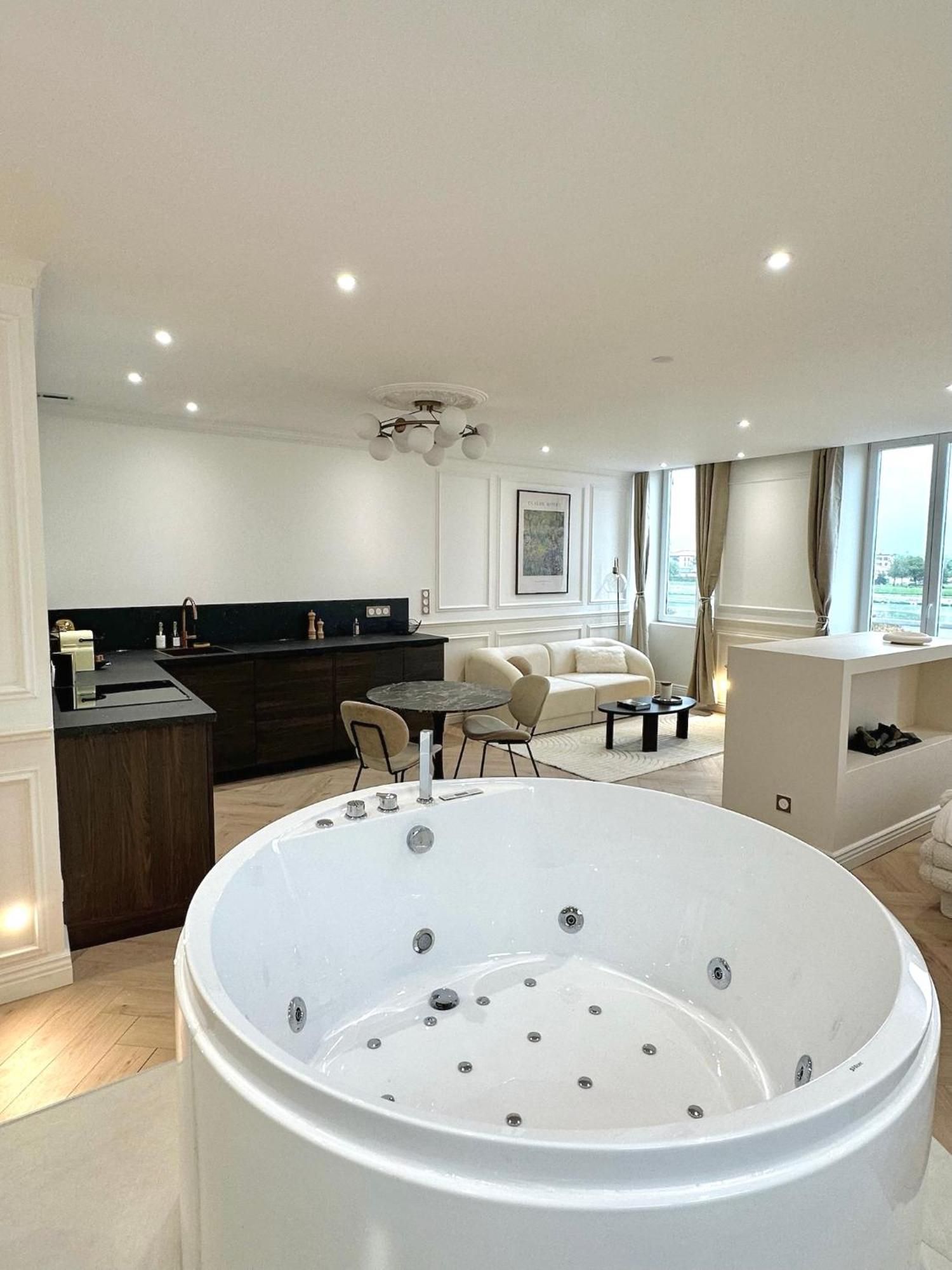 Les Rives De Saone - Balneotherapie Apartment *